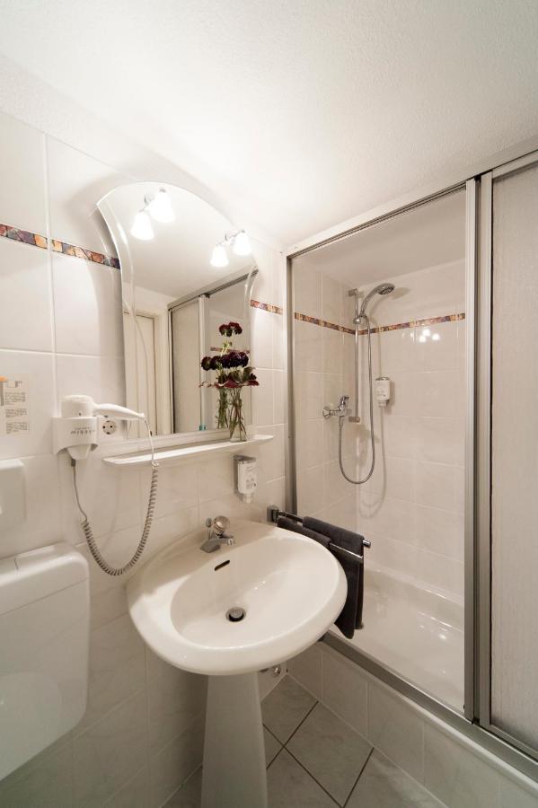 Hotel Wappenstube Ербах Екстер'єр фото